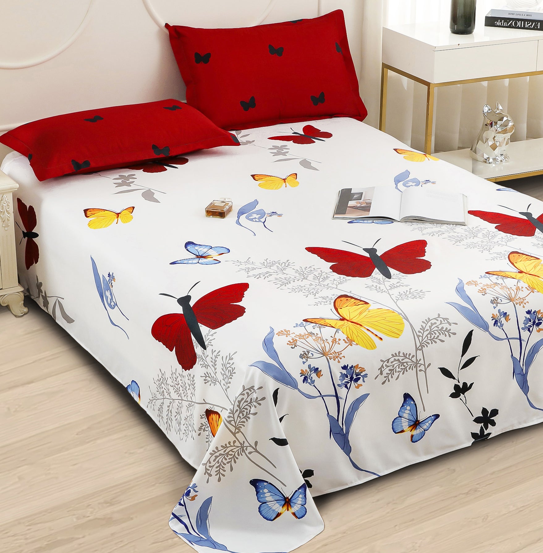 Story@home 240 TC Color White Butterfly Print Double Size Bedsheet