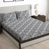 Arena 186 TC Black & White Queen Size Fitted Bedsheet With 2 Pillow Cover