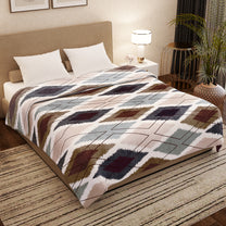 Finley 300 GSM Multicolor Geometric Double Size Blanket