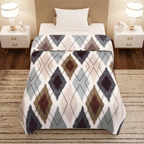 Finley 300 GSM Multicolor Geometric Single Size Blanket