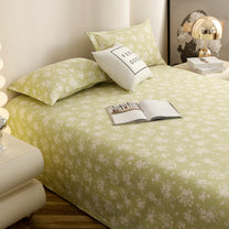 Story@home 300 TC Air Cotton Microfiber Green & White King Size Floral Bedsheet with 2 Pillow Covers