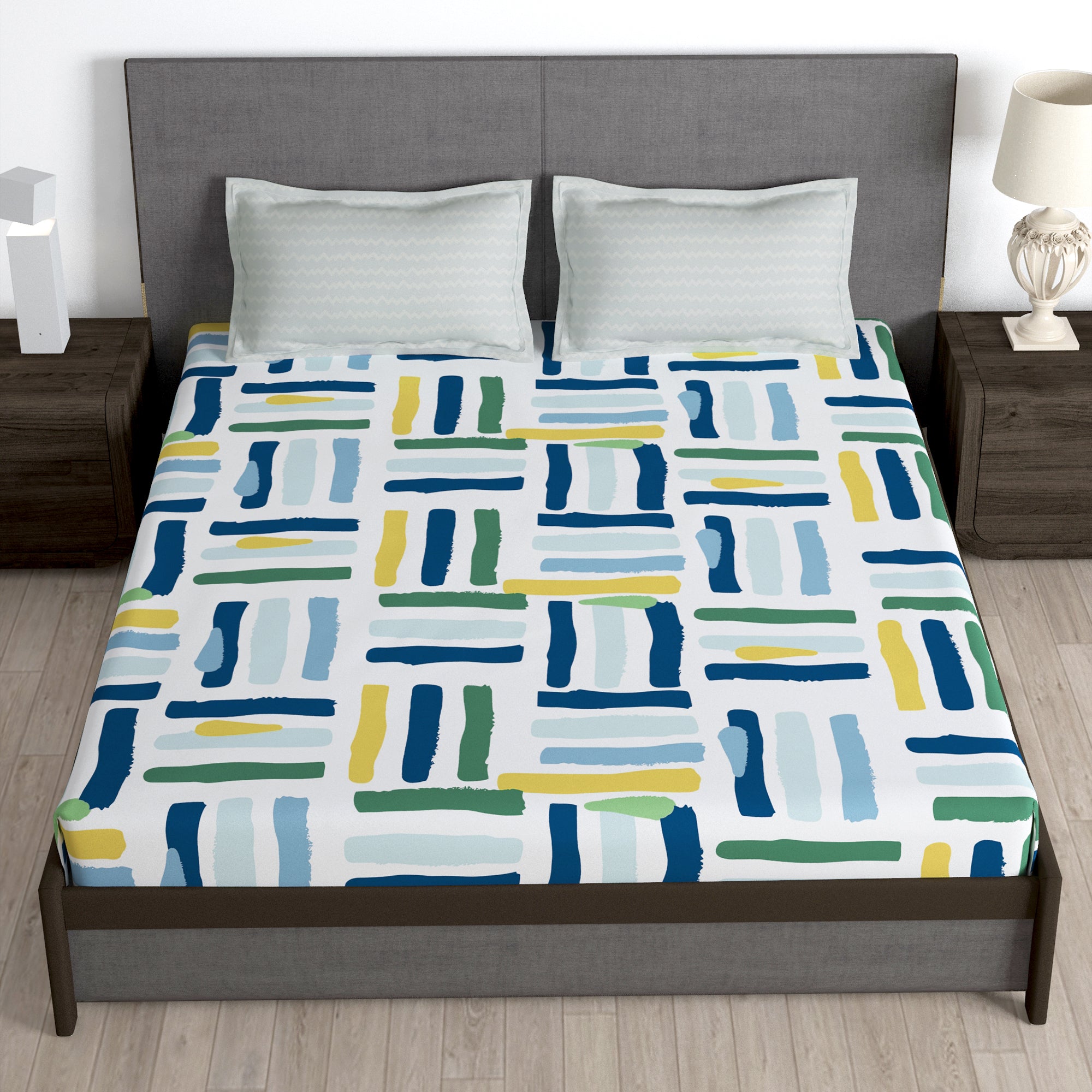Story@Home 2 Pcs Arena Microfiber Double Bedsheets Combo With 4 Pillow Covers - Peach & White