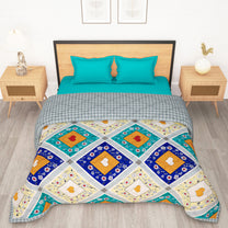 180 GSM Multicolor Abstract Microfiber Fusion Reversible Double Comforter