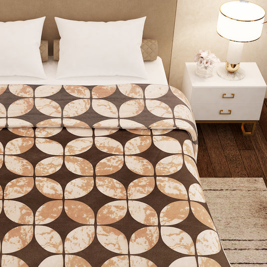 Finley 300 GSM Beige Geometric Double Size Blanket