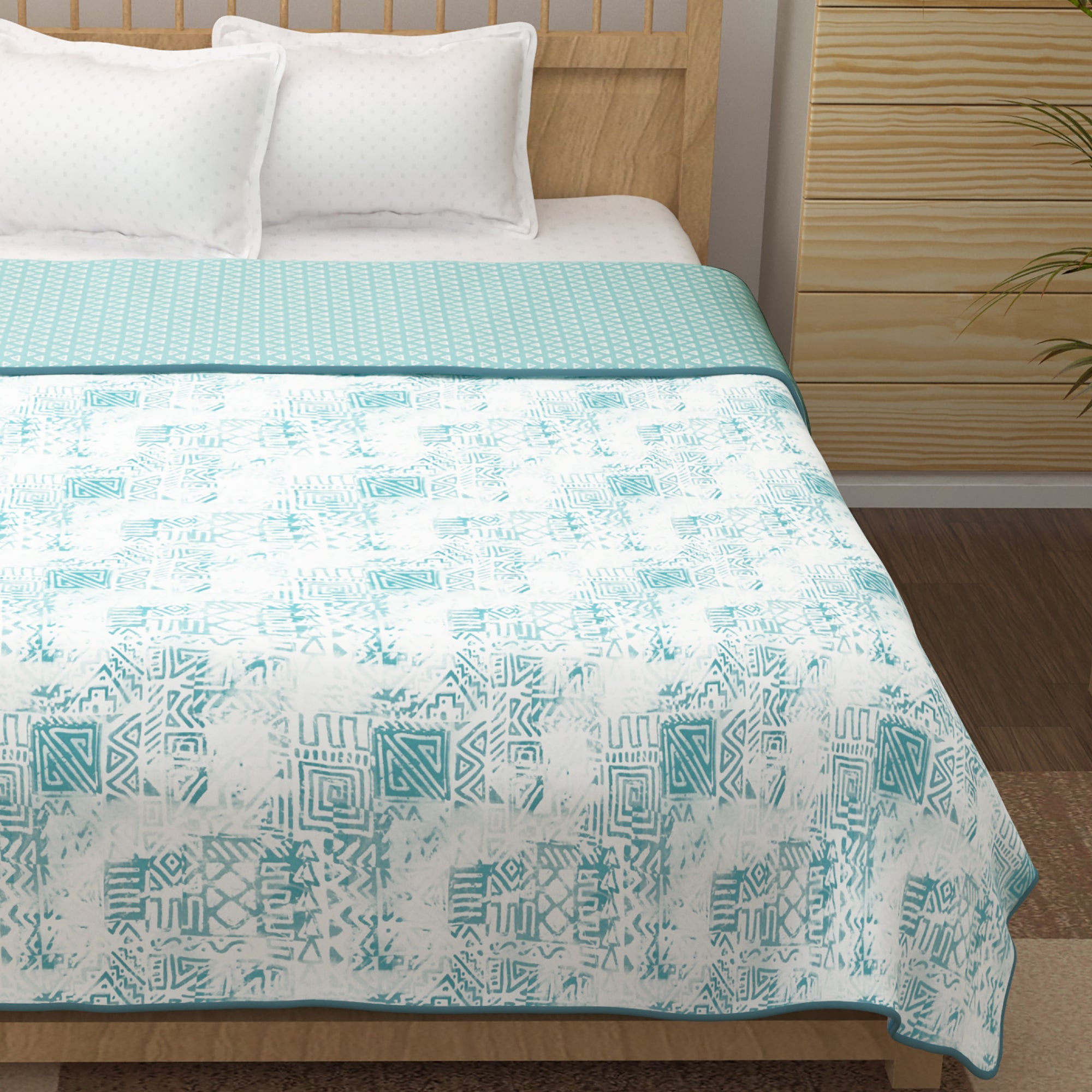 Super Soft Reversible White & Blue Triangles Cotton Double Dohar