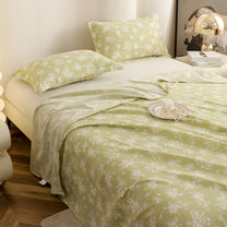 Story@home 300 TC Air Cotton Microfiber Green & White King Size Floral Bedsheet with 2 Pillow Covers