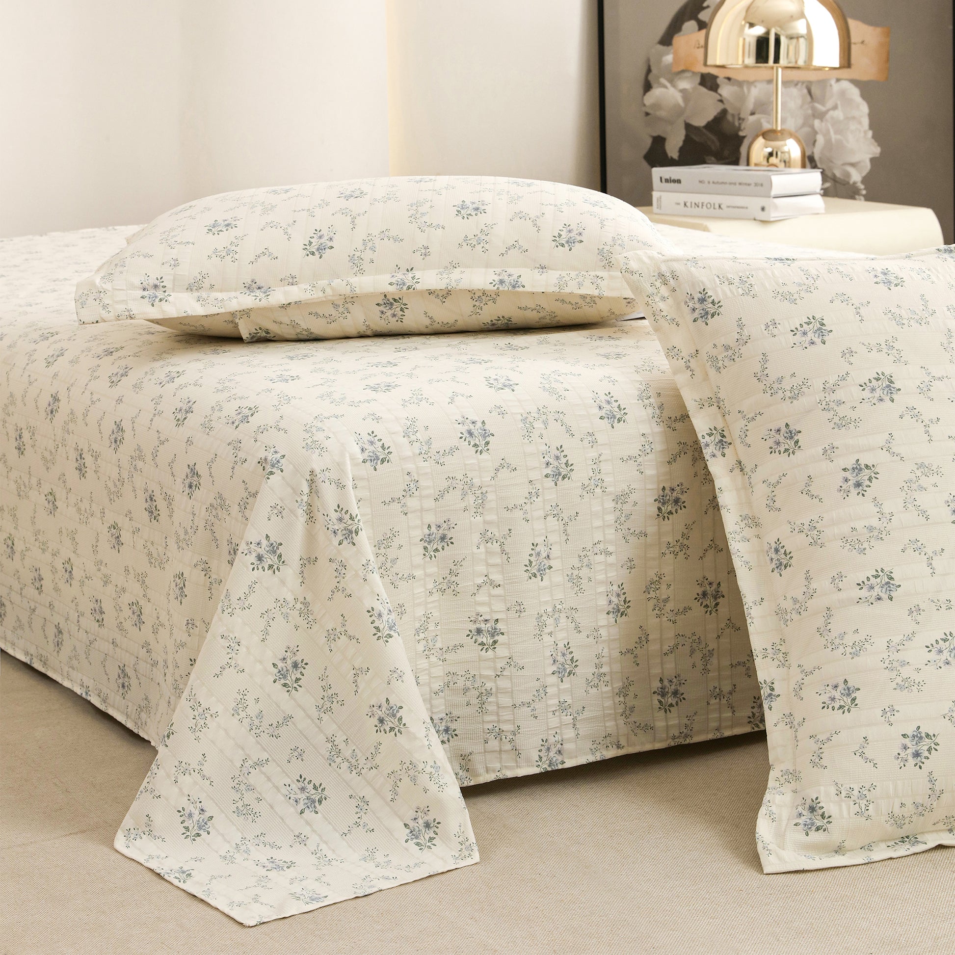 Story@home 300 TC Cloud Cotton Microfiber White Green King Size Flor