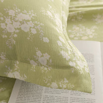 Story@home 300 TC Air Cotton Microfiber Green & White King Size Floral Bedsheet with 2 Pillow Covers