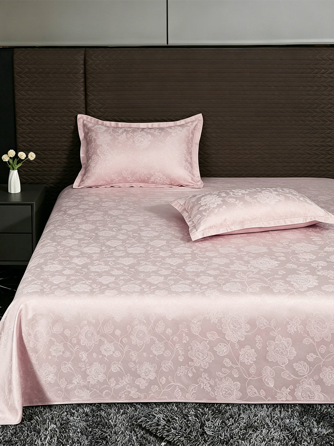 Heritage 500 TC Cotton Jacquard King Bedsheet – Blush on a king bed