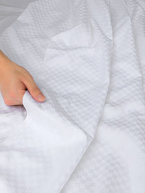 Soft drape of the 500 TC long-staple cotton