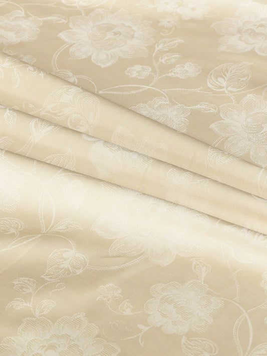 Close-up of the woven jacquard pattern
