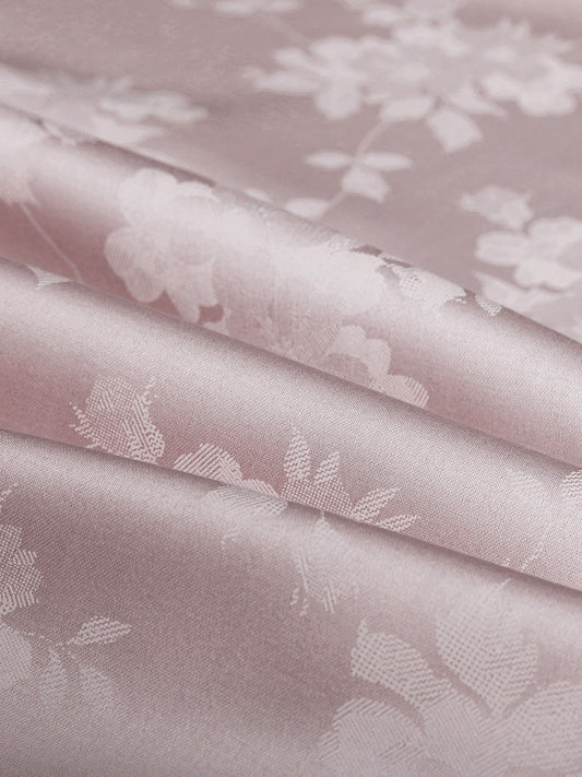 Close-up of the woven jacquard pattern