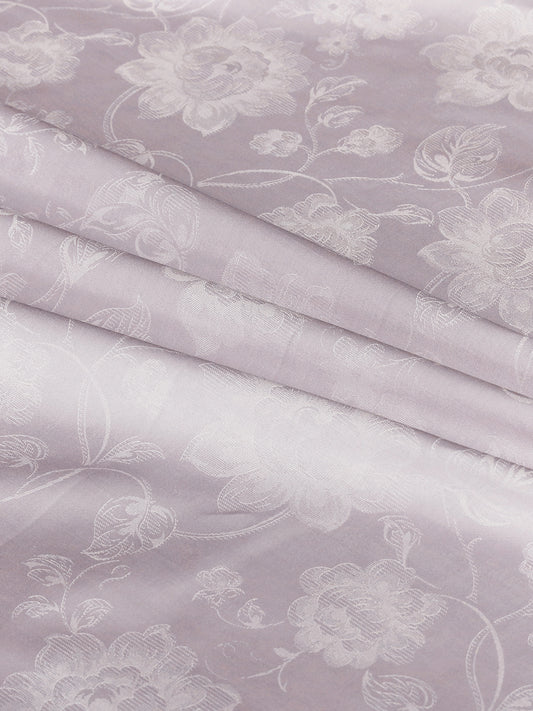 Close-up of the woven jacquard pattern