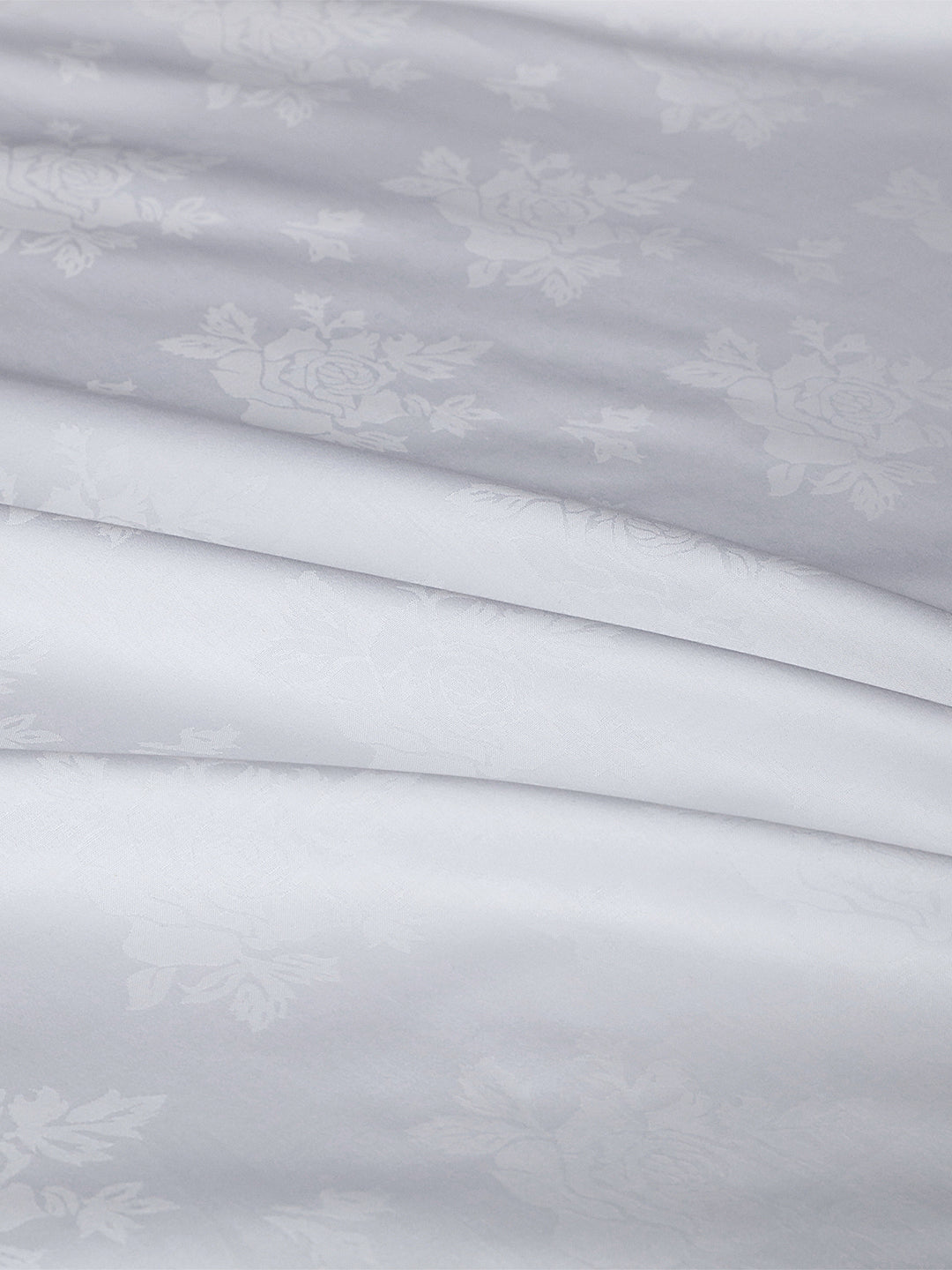 Close-up of the woven jacquard pattern