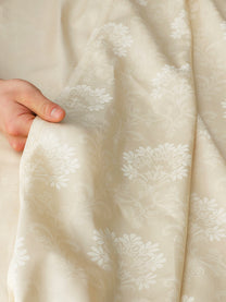 Soft drape of the 500 TC long-staple cotton