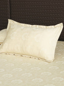 Matching pillow cover with flange border