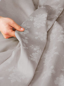 Soft drape of the 500 TC long-staple cotton