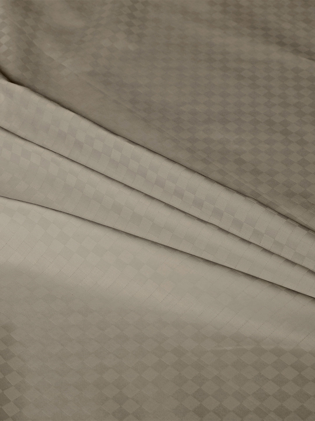 Close-up of the checkered jacquard weave