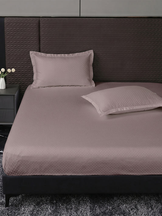 Heritage 500 TC Cotton King Fitted Bedsheet – Cameo Rose on a king bed