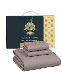 Heritage gift box with folded fitted sheet set