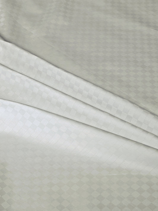 Close-up of the checkered jacquard weave