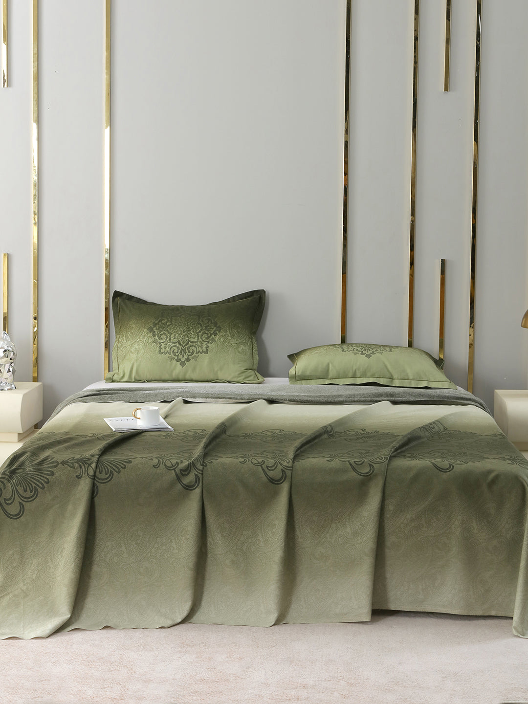 Nexus Olive Mist Ombre bedsheet, front view
