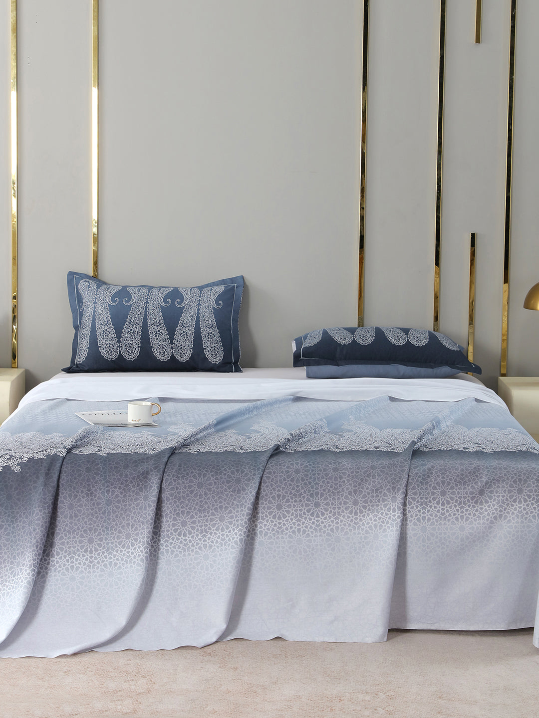 Nexus Winter Sky Ombre bedsheet, front view