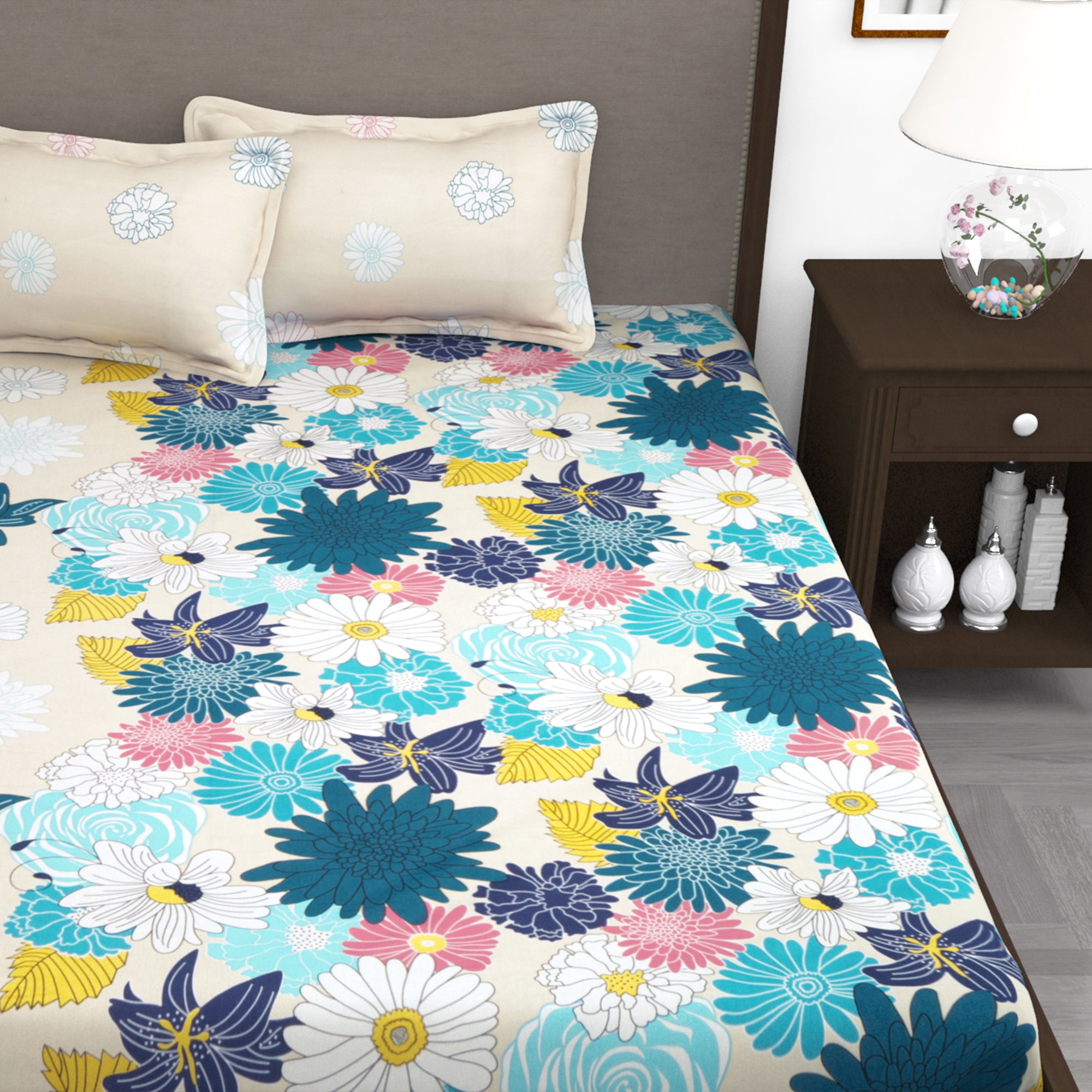 300 TC Cream Floral 1 King Size Bedsheet With 2 Pillow Cover
