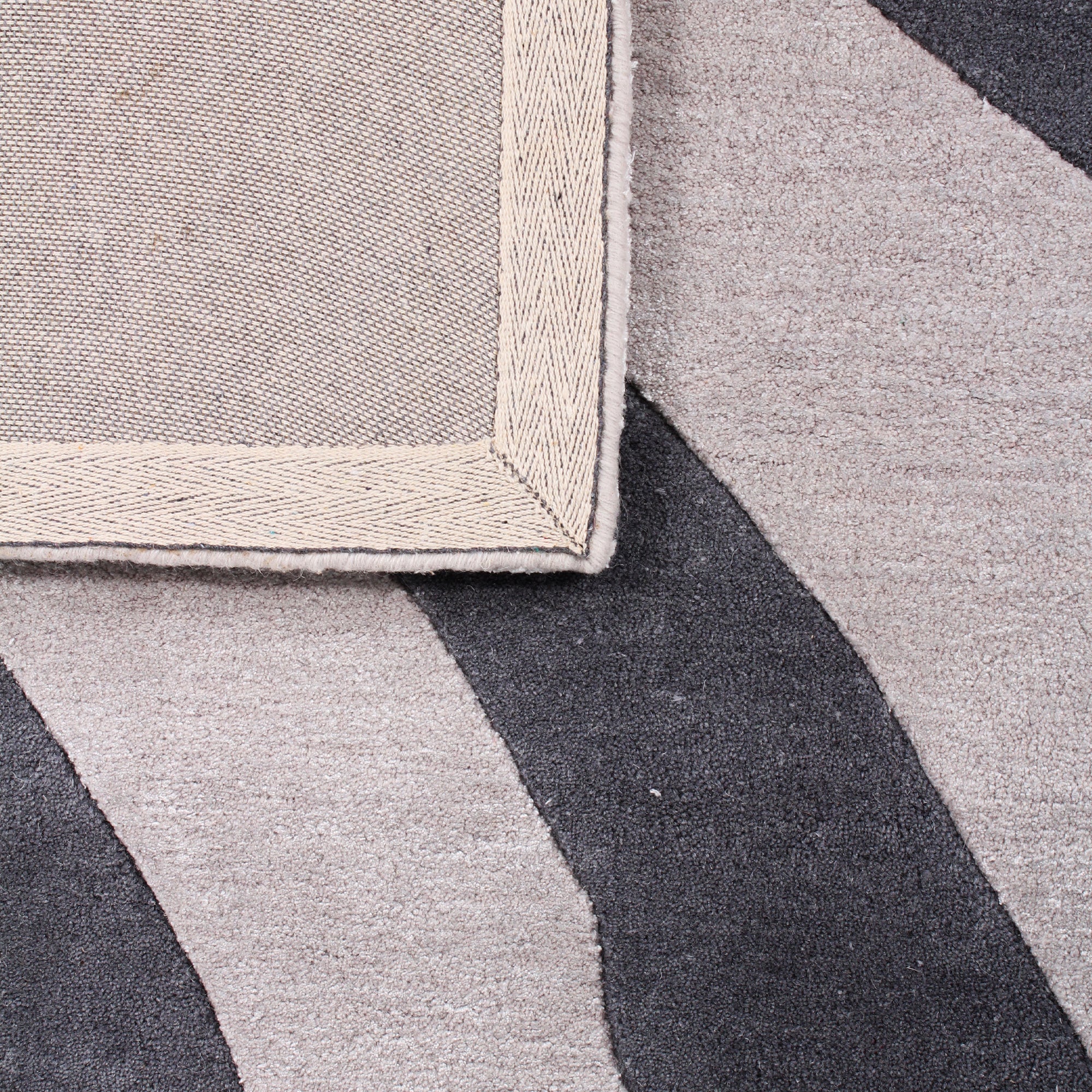 Grey Woolen Handmade Abstract Bhadohi Carpet