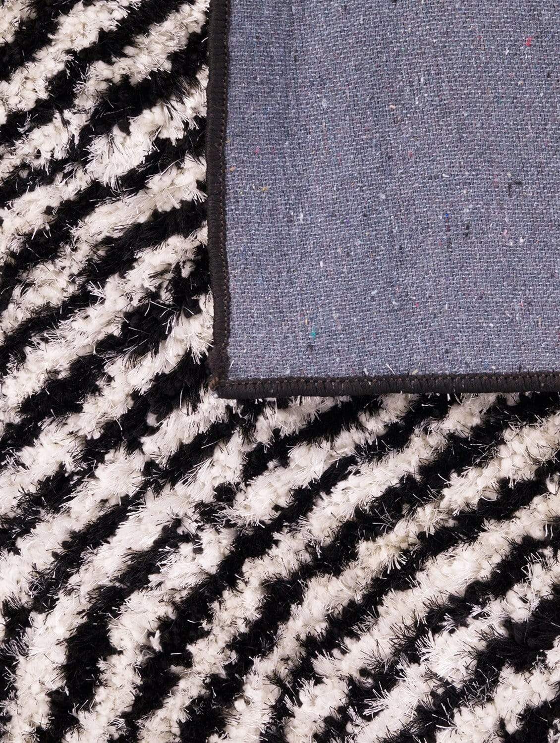 Stripes Pattern Black & White Carpet for Living Room